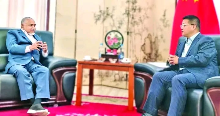 দ্বিপক্ষীয় সম্পর্ক জোরদারের আশ চীনা রাষ্ট্রদূতের সাথে জামায়াত নেতা ডা: তাহেরের মতবিনিময়।