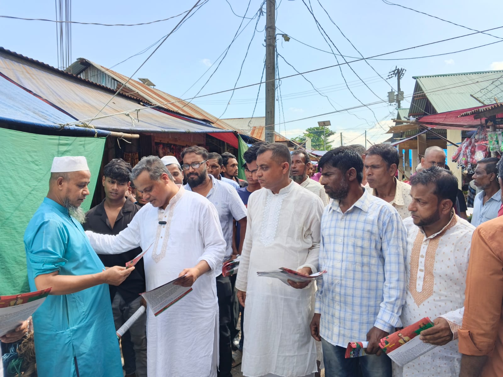 জকিগঞ্জে জননেতা মো: নুরুজ্জামান জামান-এর ৩১ দফার গণসংযোগ ও লিফলেট বিতরণ অনুষ্ঠিত।