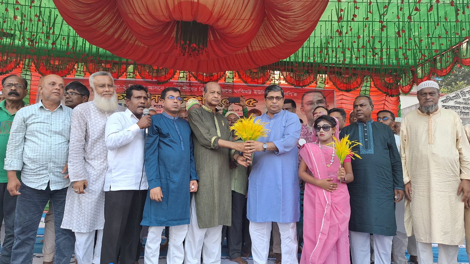 বগুড়া-২ (শিবগঞ্জ): ধর্ম নিয়ে ভন্ডামির দিন শেষ, ধানের শীষের বাংলাদেশ- মীর শাহে আলম