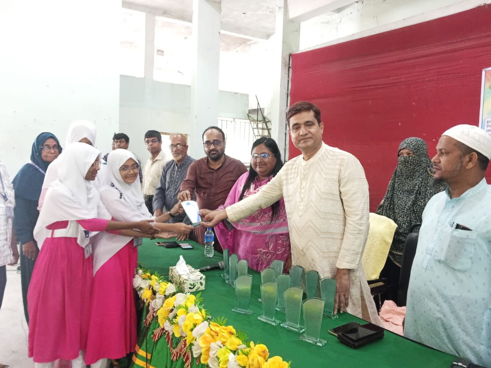 তানোরে শিক্ষার্থীদের উদ্ভাবনী চিন্তায় মুখরিত ‘স্টার্টআপ ও বিজ্ঞান প্রজেক্ট প্রদর্শনী’