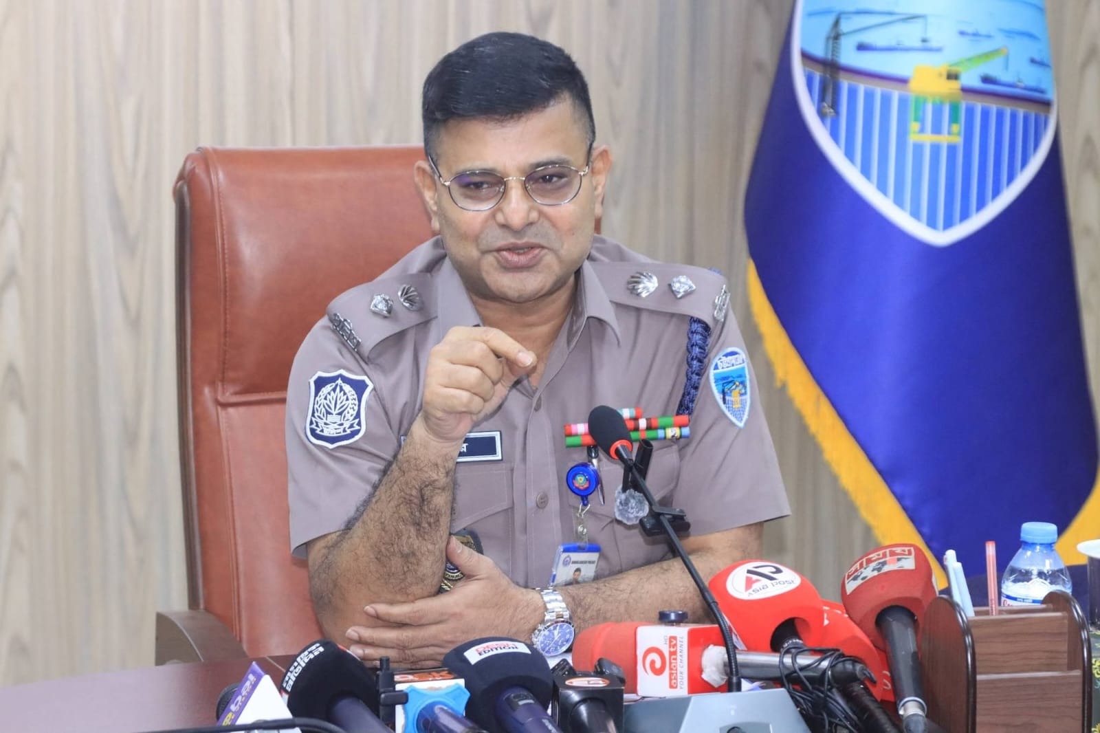 সাংবাদিকদের পরামর্শ শুনলেন নবাগত পুলিশ সুপার এন এম নাসিরুদ্দিন